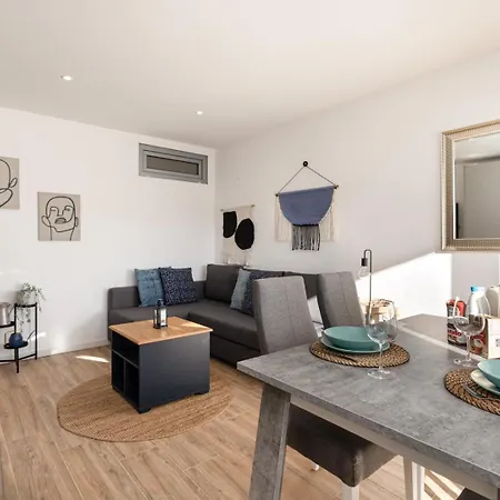 Tac - Blue Horizon Apartment